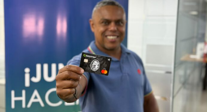 Bancamiga celebra el orgullo caraquista con su Tarjeta de Débito de los Leones del Caracas