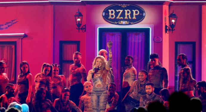 Bizarrap se une a Maluma y Beéle en cierre de conciertos de Shakira en Madrid