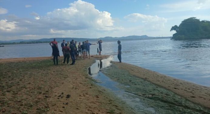 Dos niños desaparecidos y un hombre fallecido por inmersión en balneario de Bolívar