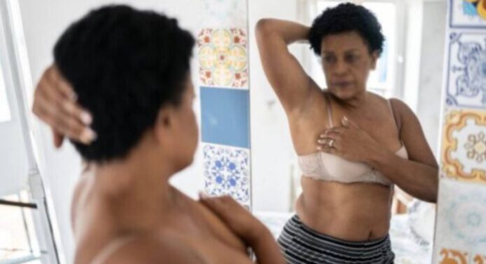 Aumentan muertes por cáncer de mama y se diagnostican más casos en mujeres jóvenes