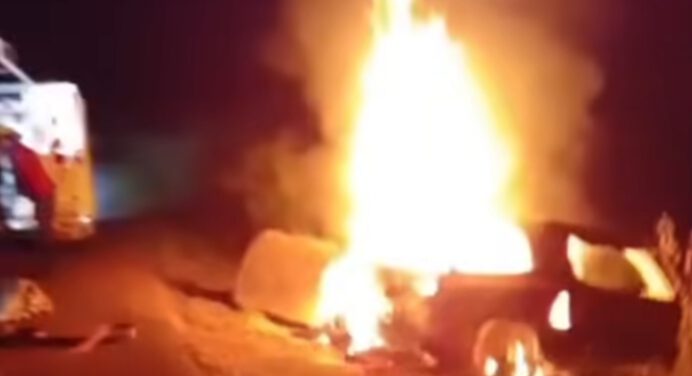 Dos muertos calcinados dejó fatal vuelco en el municipio Cedeño