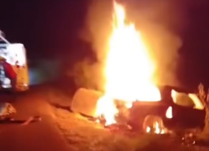 carro calcinado