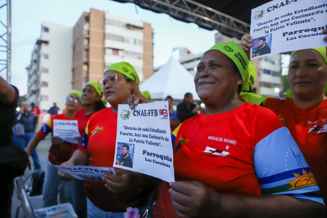 Regresó "Conectados con Ernesto" con entrega del parque habitacional La Viña 6 consulta1