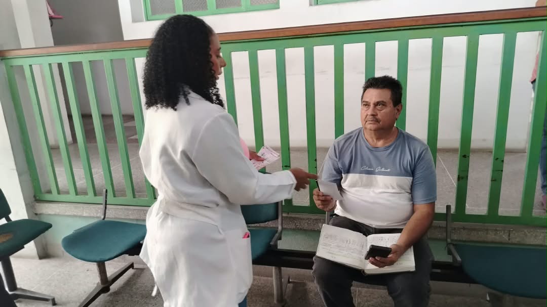 Consultorio “Concepción Mariño” inicia jornadas preventivas por el mes Rosa 2 consultorio2