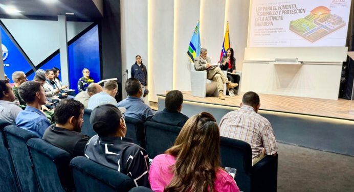 Realizan encuentro regional sobre la consulta pública de la Ley de Producción Ganadera