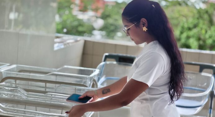 Hospital Núñez Tovar recibe mobiliario para fortalecer atención en servicio de Puerperio