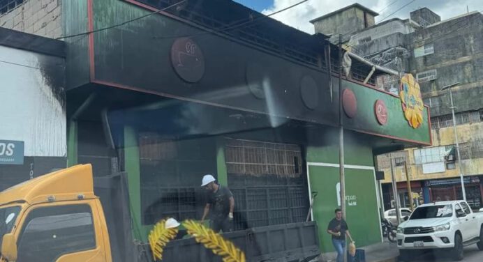 Se incendió panadería en la avenida Juncal