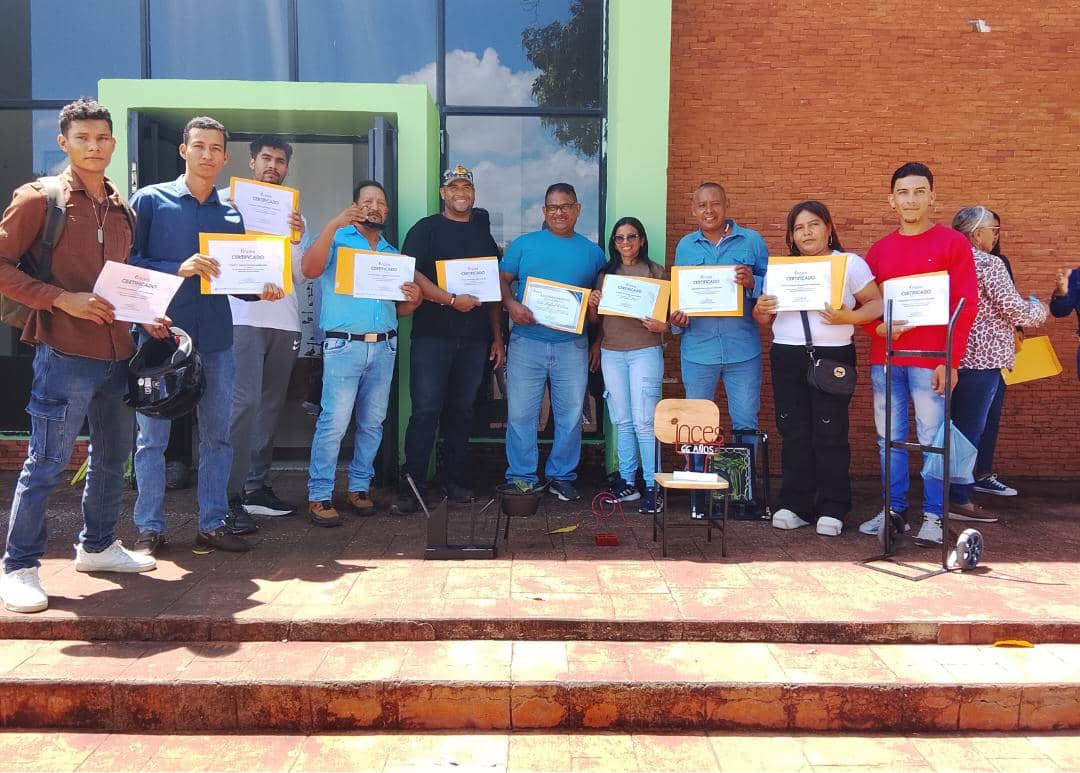 Inces entrega más de 400 certificados de formación en el municipio Cedeño 3 inces3