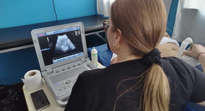 En Maturín más de 100 mujeres son atendidas en jornada del Mes Rosa