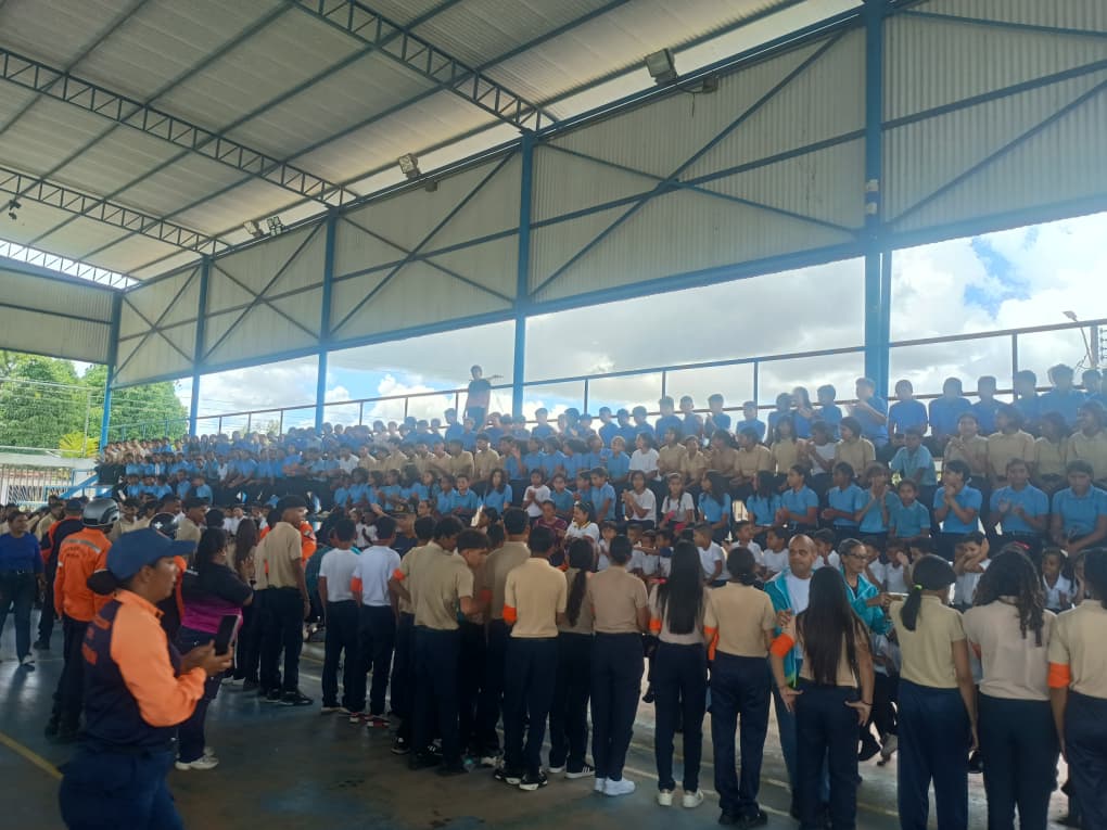 Polimaturín abordó dos escuelas de las parroquias Las Cocuizas y San Simón 2 liceo2