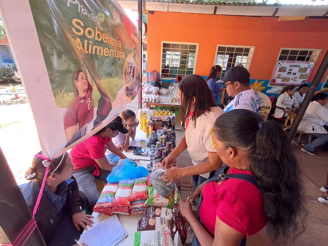 Mariángelys Tillero dignifica a más de 100 adultos mayores con jornada en Taguaya 5 piar