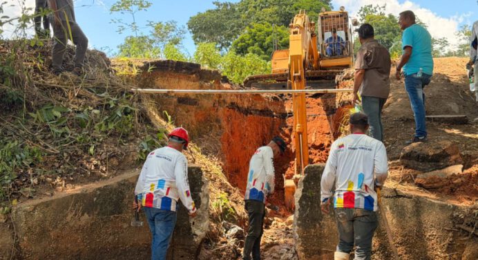 Intervienen falla de borde en la Troncal 10 en Punceres