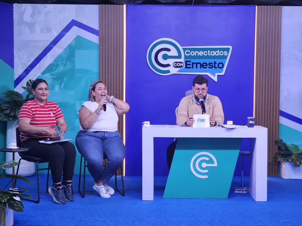 Regresó "Conectados con Ernesto" con entrega del parque habitacional La Viña 8 rehabilitacion